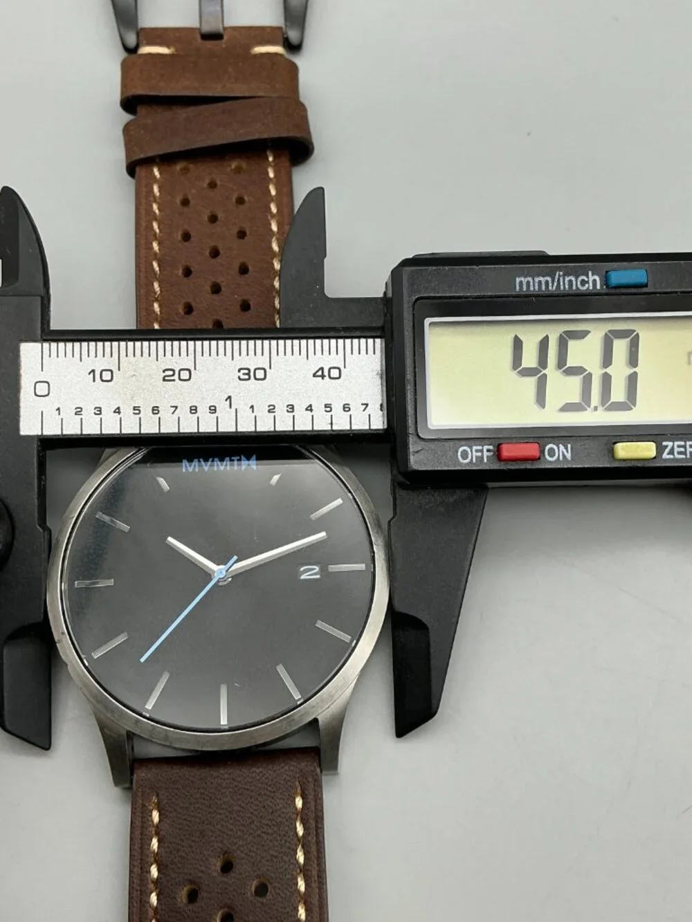 MVMT Classic Mens Watch 45mm Silver Tone Black Dial Date New Battery